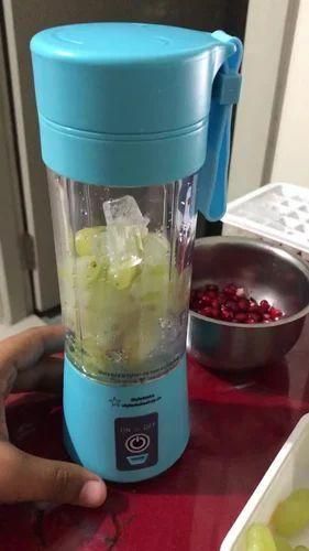 Portable 6-Blade Juicer