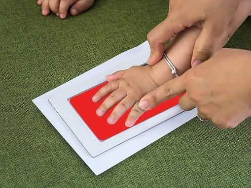 Easy Inkless Baby Imprints